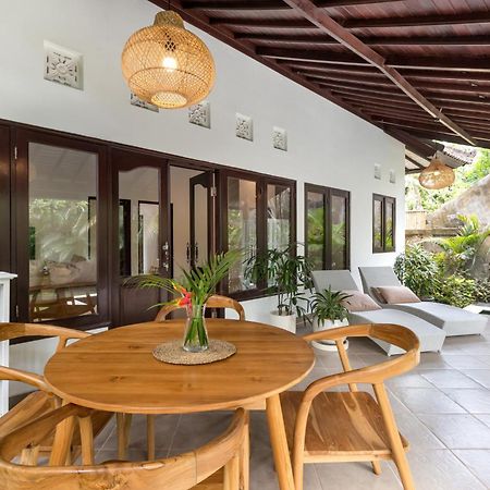 Twist And Shout Villa Seminyak  Exterior photo