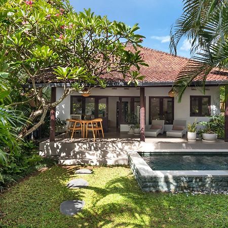 Twist And Shout Villa Seminyak  Exterior photo