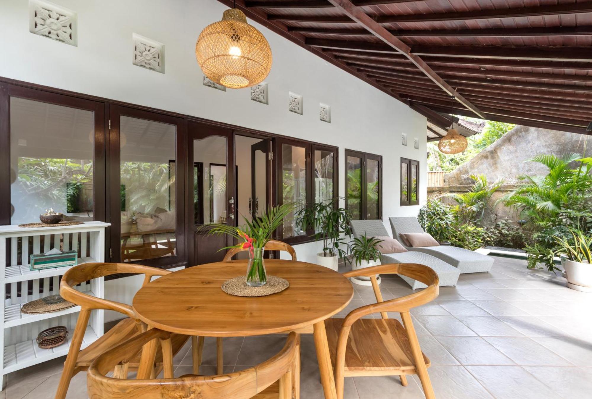 Twist And Shout Villa Seminyak  Exterior photo