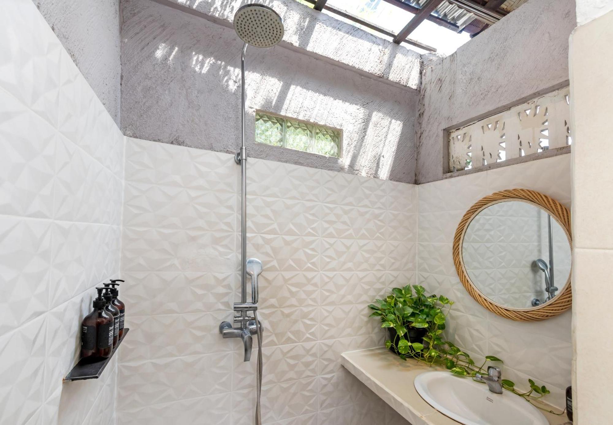 Twist And Shout Villa Seminyak  Exterior photo